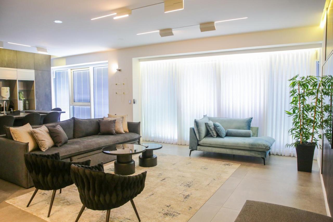 Apartment Yalarent Midtown Towers Tlv