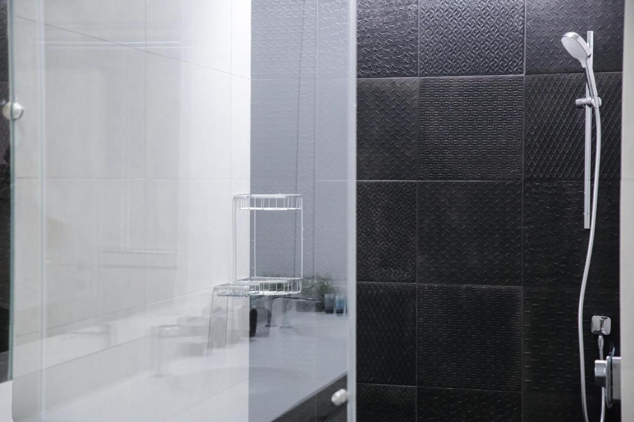 Yalarent Midtown Towers Tlv * Tel Aviv