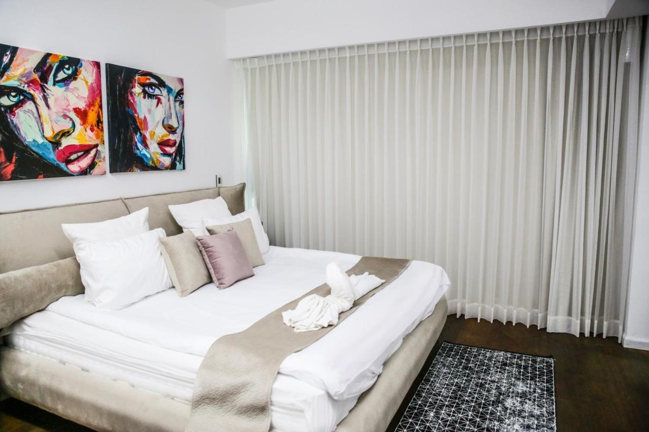 Apartment Yalarent Midtown Towers Tlv